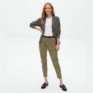 High-waisted trousers in Olive | NWT | Size Small